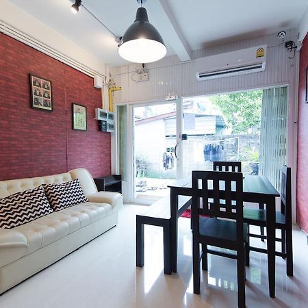 Mana Hostel Bangkok Eksteriør bilde