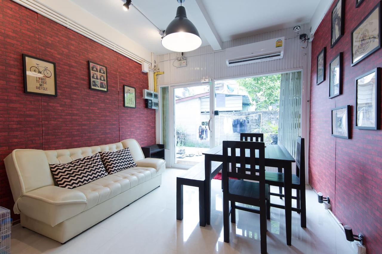 Mana Hostel Bangkok Eksteriør bilde
